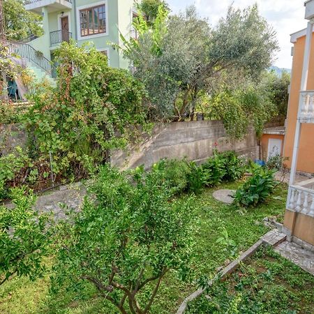 Apartmani Bronhi Sutomore Exterior foto