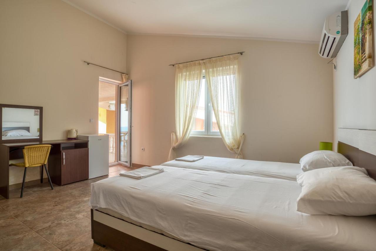 Apartmani Bronhi Sutomore Exterior foto