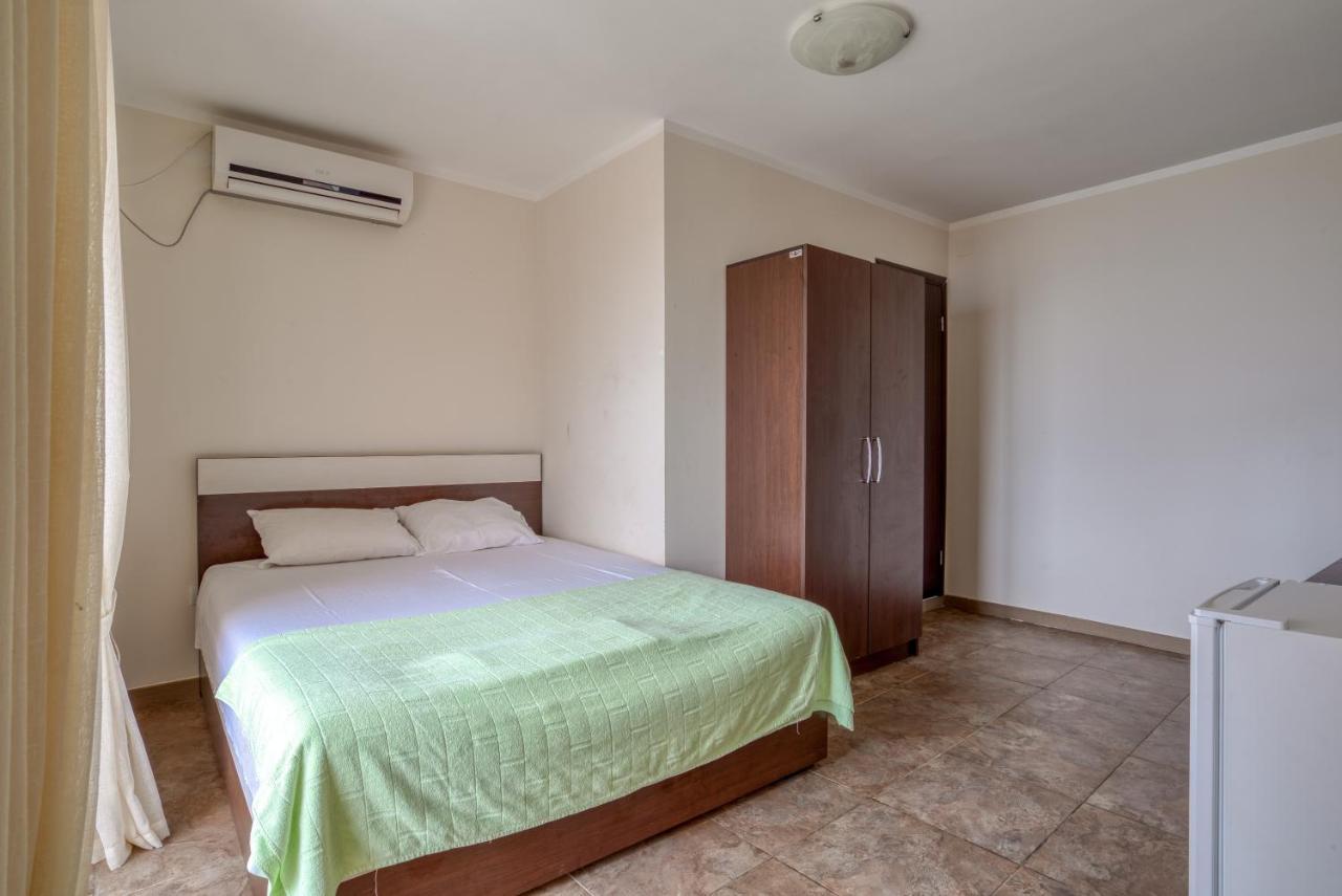 Apartmani Bronhi Sutomore Exterior foto