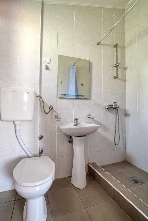 Apartmani Bronhi Sutomore Exterior foto