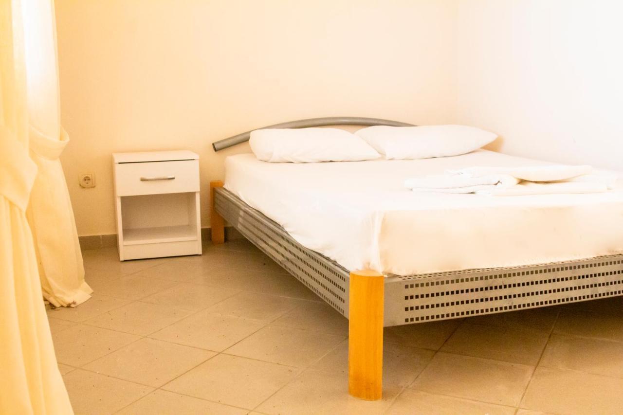 Apartmani Bronhi Sutomore Exterior foto