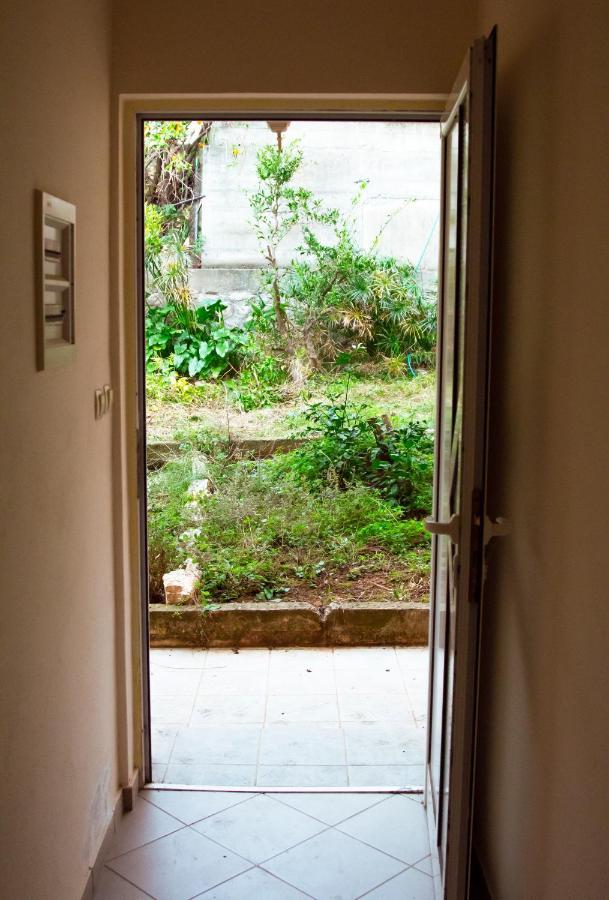 Apartmani Bronhi Sutomore Exterior foto